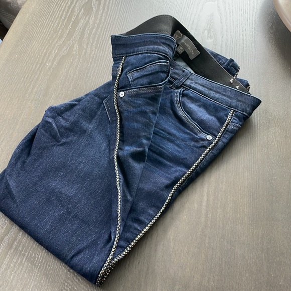 Wit & Wisdom Ankle Jeans 4 petite- dark wash with gold pin stripes down sides - Picture 4 of 9